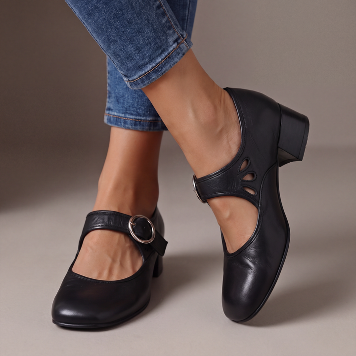 LOTTE | MARY JANES VAN ZACHT LEER